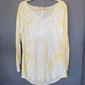 Soft Surrounding thin yellow white top size medium